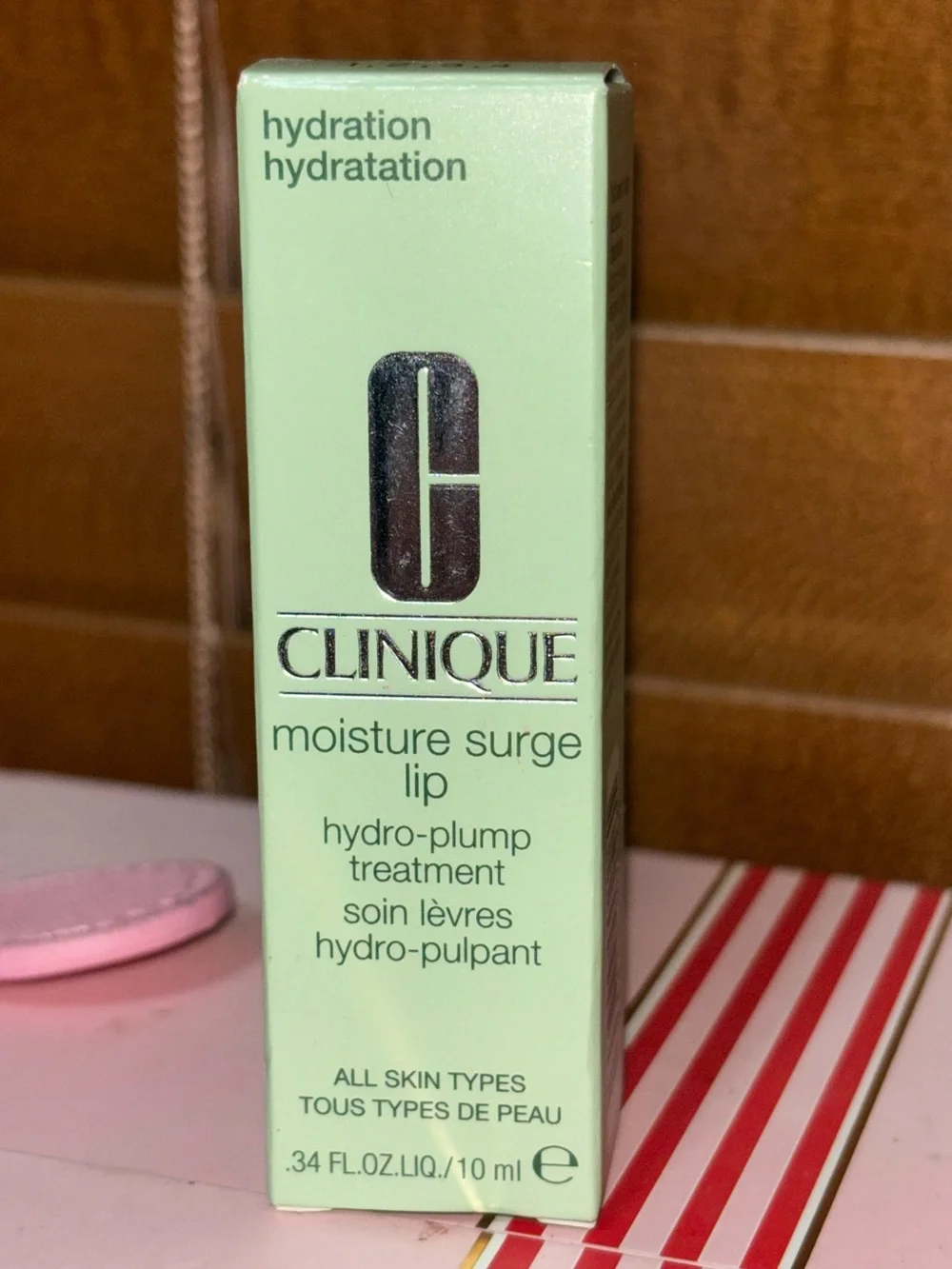 Clinique Moisture Surge Hydro-Plump Treatment Lip Balm